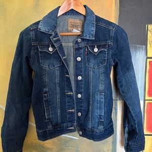 Levi’s girl’s Jean jacket size large
